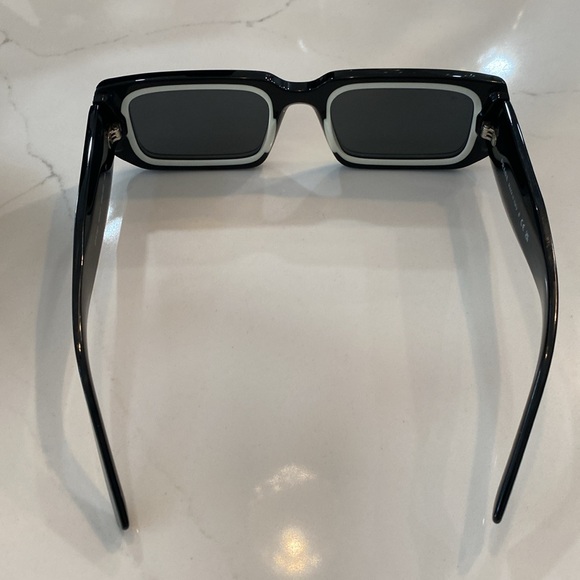 Prada PR 06YS Sunglasses & case - Picture 9 of 13